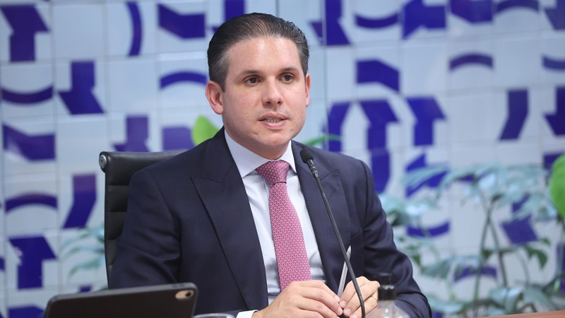 Dez partidos anunciam apoio à reeleição de Hugo Motta à presidência da Câmara dos Deputados